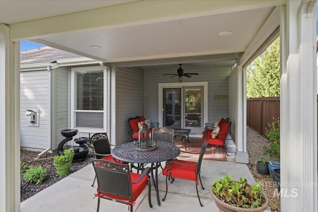 1050 E Legacy View Dr, Meridian, ID 83646