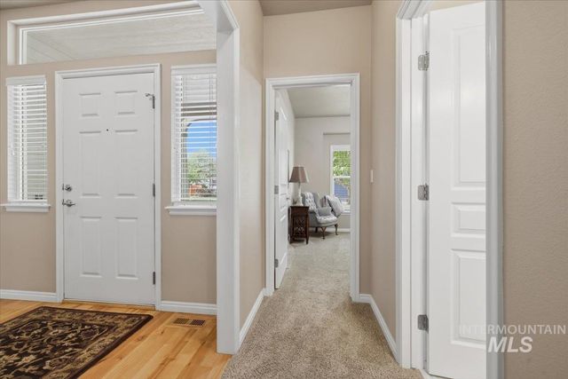 1050 E Legacy View Dr, Meridian, ID 83646