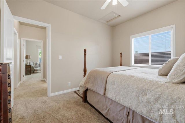 1050 E Legacy View Dr, Meridian, ID 83646