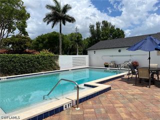 4300 Belair LN 9, Naples, FL 34103
