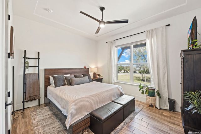 979 Belle Oaks, Bulverde, TX 78163