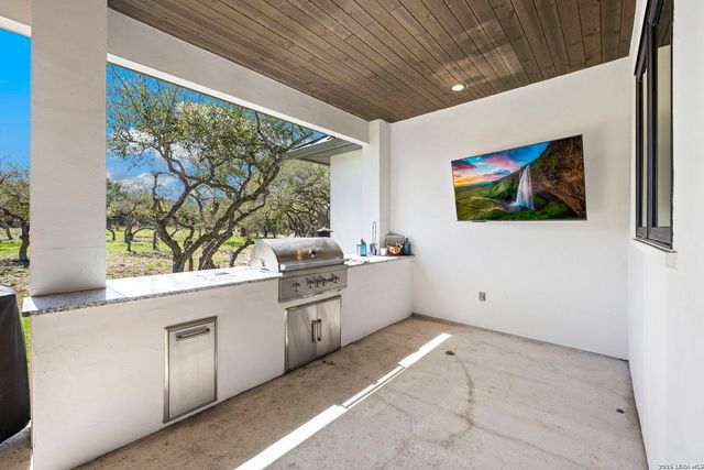 979 Belle Oaks, Bulverde, TX 78163