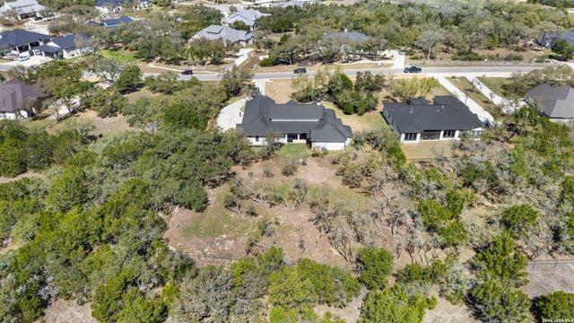 979 Belle Oaks, Bulverde, TX 78163