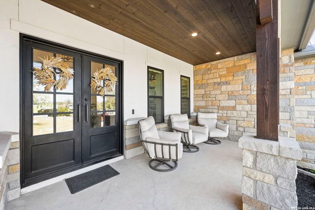 979 Belle Oaks, Bulverde, TX 78163