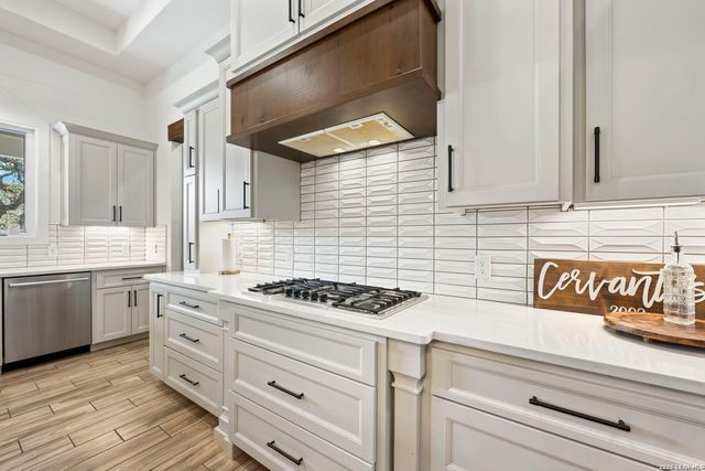 979 Belle Oaks, Bulverde, TX 78163