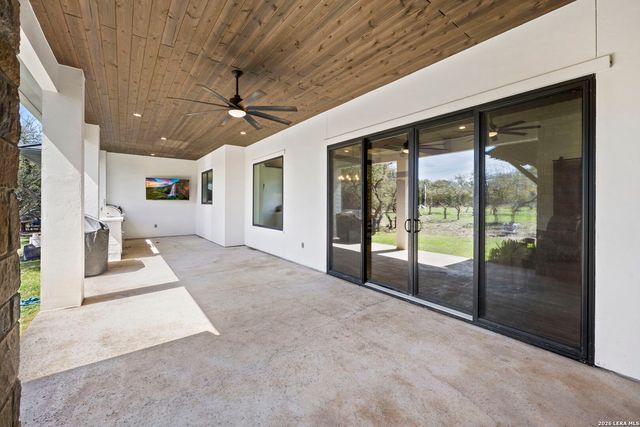 979 Belle Oaks, Bulverde, TX 78163