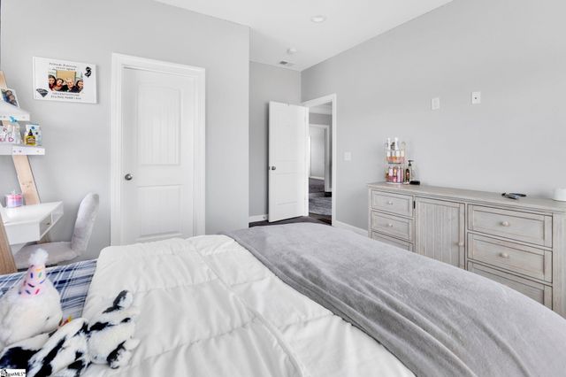 5 Dillmont Place, Simpsonville, SC 29681