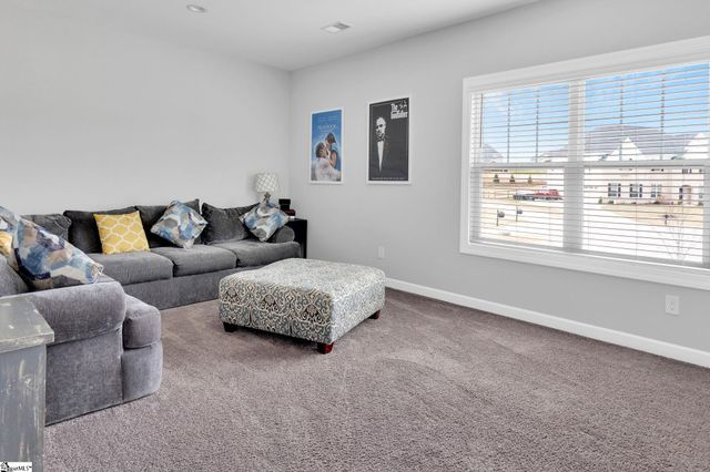 5 Dillmont Place, Simpsonville, SC 29681