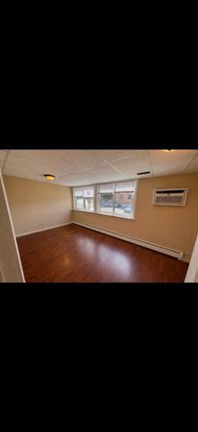300 Lincoln Avenue 2, Fox River Grove, IL 60021