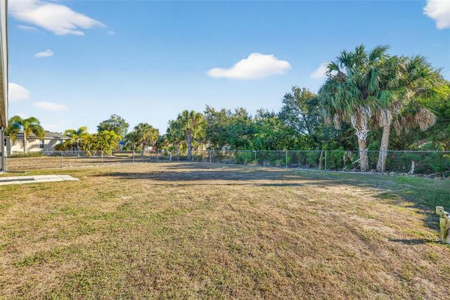 1052 SHEEHAN BOULEVARD, Port Charlotte, FL 33952