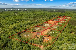 000 Boomer Court 8, Statesville, NC 28677
