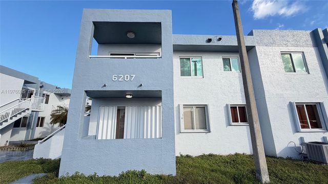 6207 SW 131st Ct 101, Miami, FL 33183