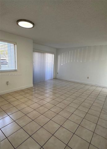 6207 SW 131st Ct 101, Miami, FL 33183