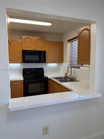 6207 SW 131st Ct 101, Miami, FL 33183