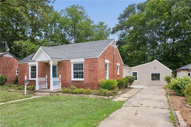 18 N Colin DR, Portsmouth, VA 23701