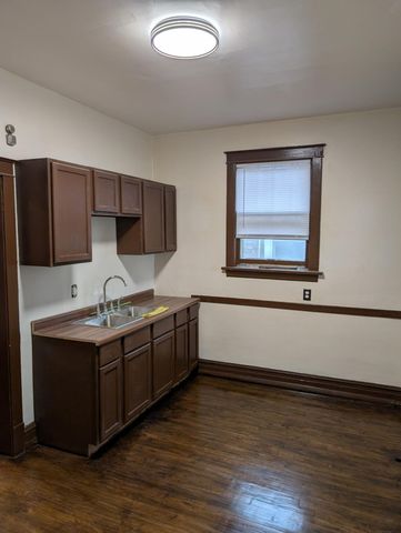 3724 Grand Boulevard, East Chicago, IN 46312