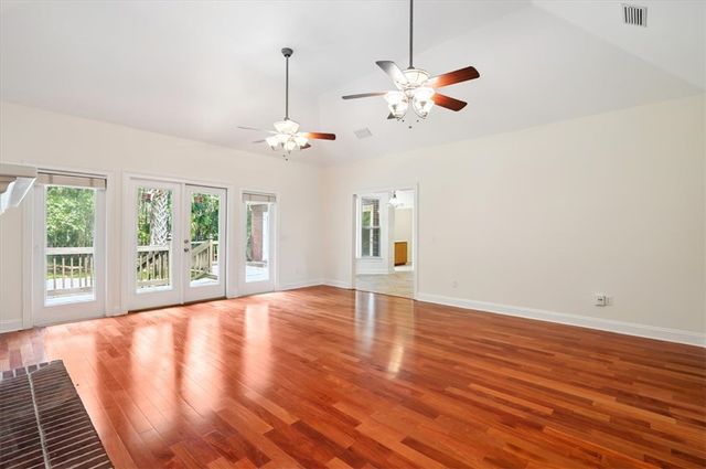 340 Oak Grove Island Drive, Brunswick, GA 31523