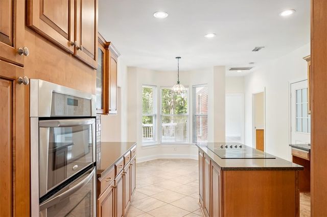 340 Oak Grove Island Drive, Brunswick, GA 31523