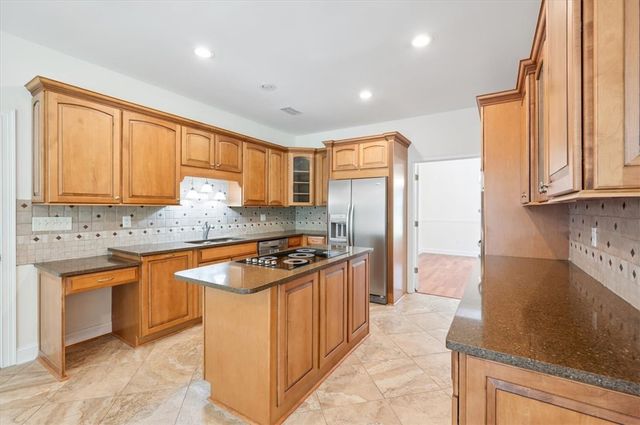 340 Oak Grove Island Drive, Brunswick, GA 31523