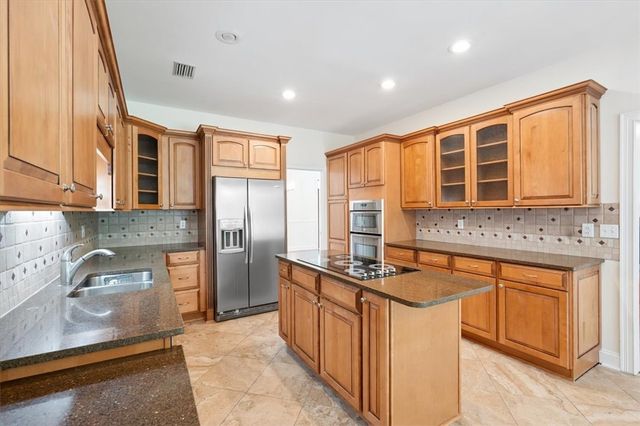 340 Oak Grove Island Drive, Brunswick, GA 31523