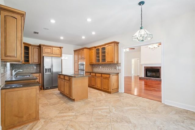 340 Oak Grove Island Drive, Brunswick, GA 31523