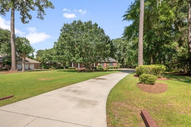340 Oak Grove Island Drive, Brunswick, GA 31523