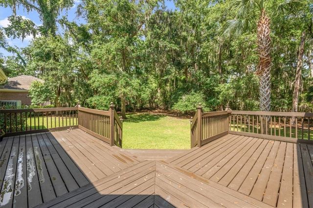 340 Oak Grove Island Drive, Brunswick, GA 31523