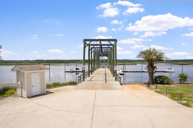 340 Oak Grove Island Drive, Brunswick, GA 31523
