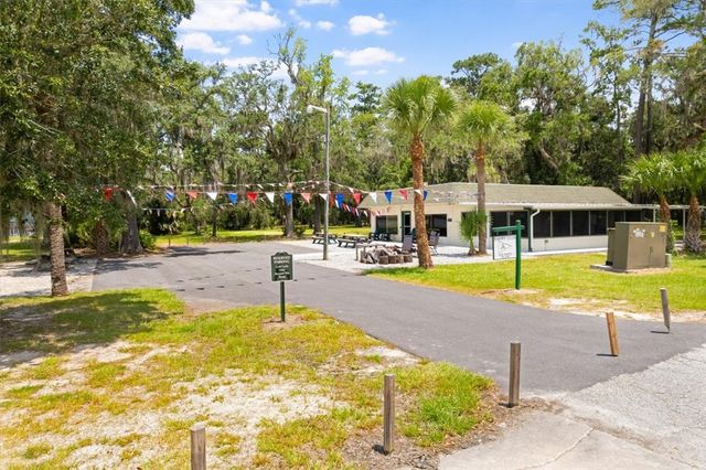 340 Oak Grove Island Drive, Brunswick, GA 31523