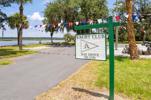 340 Oak Grove Island Drive, Brunswick, GA 31523