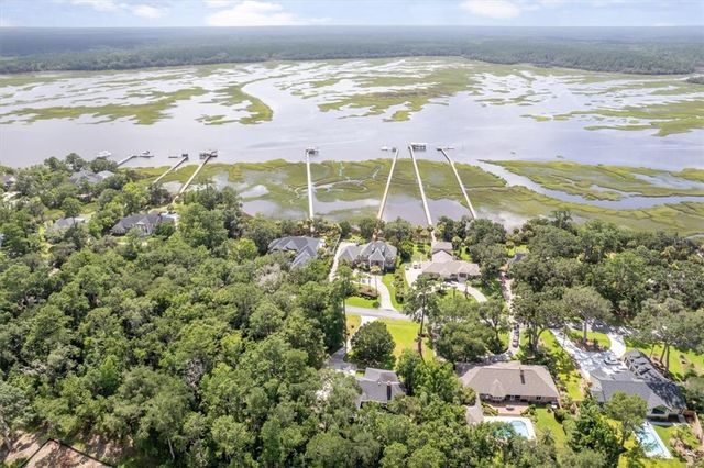 340 Oak Grove Island Drive, Brunswick, GA 31523