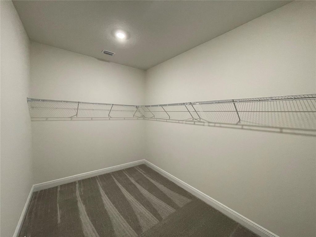 Image 12 of property listing at 17374 CRISP APPLE LANE, Land O Lakes, FL 34638