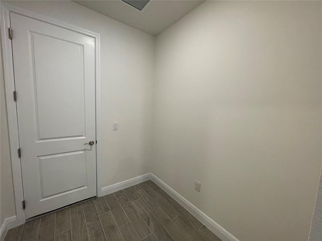 Image 21 of property listing at 17374 CRISP APPLE LANE, Land O Lakes, FL 34638