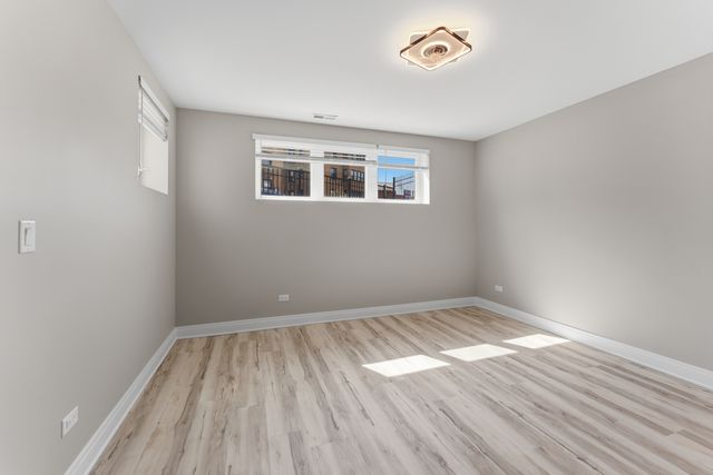 7428 N Rogers Avenue 1S, Chicago, IL 60626