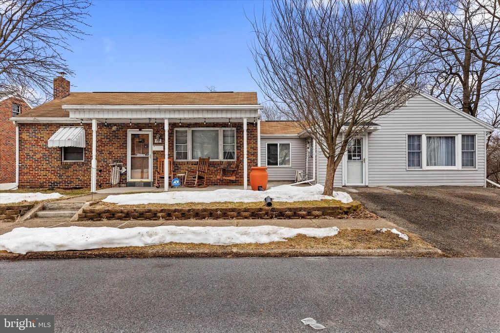 Image 1 of property listing at 381 S 7TH ST, Harrisburg, PA 17113