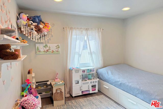 1245 N Orchard Drive, Burbank, CA 91506