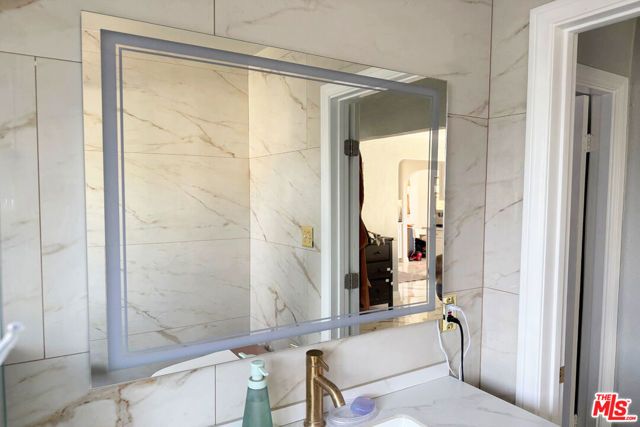 1245 N Orchard Drive, Burbank, CA 91506