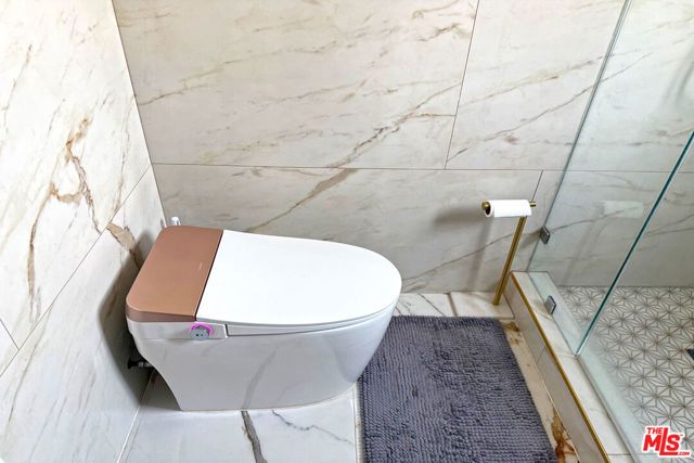 1245 N Orchard Drive, Burbank, CA 91506