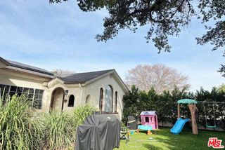 1245 N Orchard Drive, Burbank, CA 91506