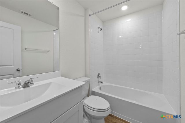 244 Flora Vista Street, San Marcos, TX 78666