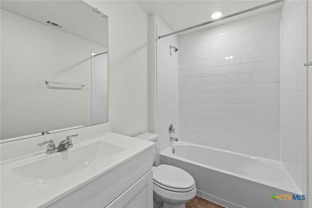 244 Flora Vista Street, San Marcos, TX 78666