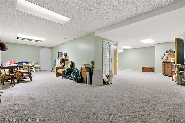 6586 Pontiac Lake Road 1, Waterford, MI 48327