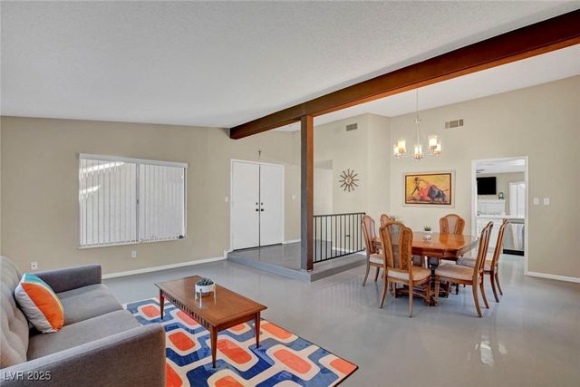 3215 Mountain Spring Road, Las Vegas, NV 89146