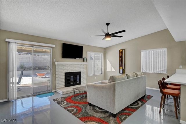 3215 Mountain Spring Road, Las Vegas, NV 89146