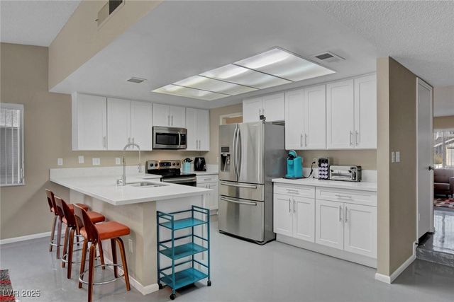 3215 Mountain Spring Road, Las Vegas, NV 89146