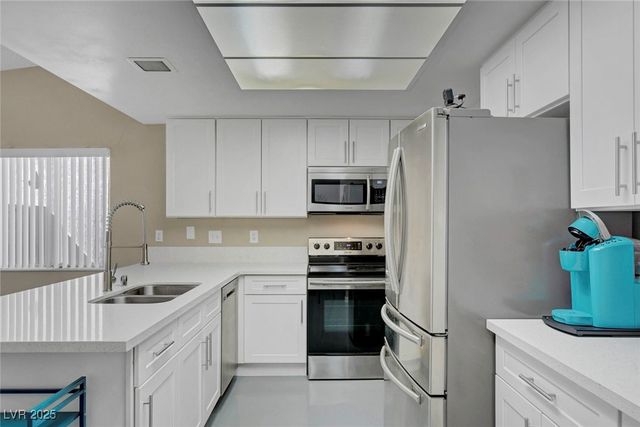 3215 Mountain Spring Road, Las Vegas, NV 89146