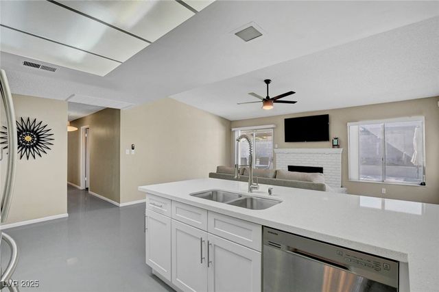 3215 Mountain Spring Road, Las Vegas, NV 89146