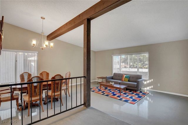 3215 Mountain Spring Road, Las Vegas, NV 89146