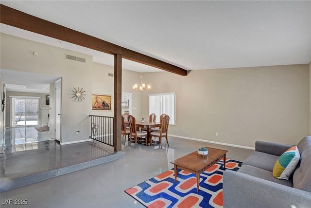 3215 Mountain Spring Road, Las Vegas, NV 89146