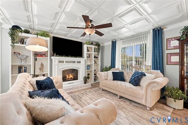 1725 Debbie Ln, Richmond, VA 23222